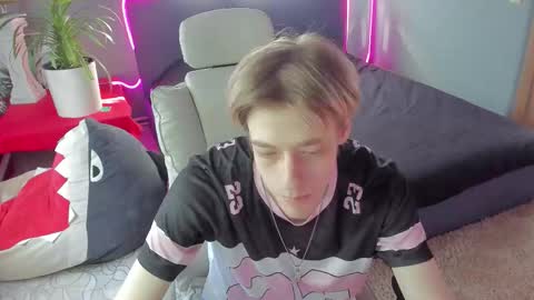 Snapshot of zane_steele chatting on March 20, 2026, 8:52 am Kel online show from March 20, 2026, 8:52 am