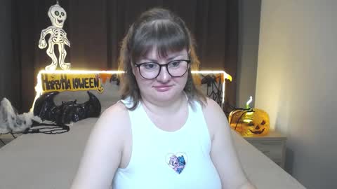 zannadreil online show from October 17, 2025, 5:59 pm