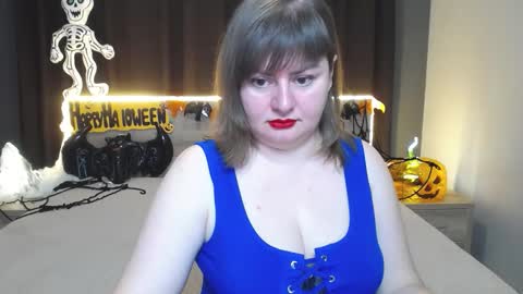 zannadreil online show from October 18, 2025, 6:41 pm