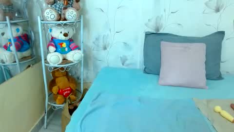 Zara online show from November 1, 2025, 12:29 pm