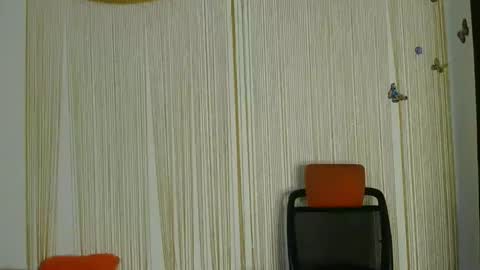Snapshot of zara_lae chatting on March 19, 2026, 2:04 am nicky online show from March 19, 2026, 2:04 am