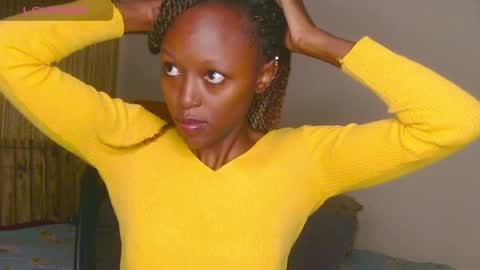 Snapshot of zara_lae chatting on June 3, 2026, 5:32 am nicky online show from June 3, 2026, 5:32 am