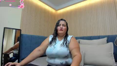 Snapshot of zara_milf_ chatting on June 13, 2026, 12:14 pm zara online show from June 13, 2026, 12:14 pm