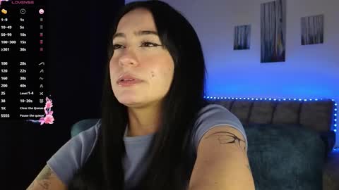 Snapshot of zaradames_ chatting on November 5, 2025, 4:23 am zaradames_ online show from November 5, 2025, 4:23 am