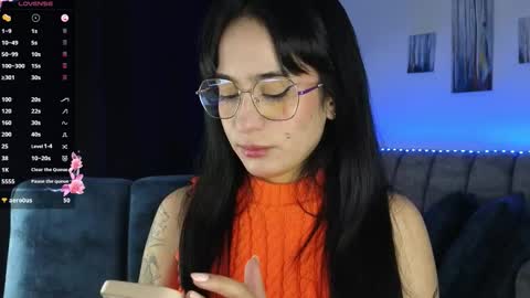 Snapshot of zaradames_ chatting on November 8, 2025, 2:45 am zaradames_ online show from November 8, 2025, 2:45 am