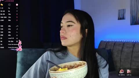 Snapshot of zaradames_ chatting on November 30, 2025, 3:32 am zaradames_ online show from November 30, 2025, 3:32 am