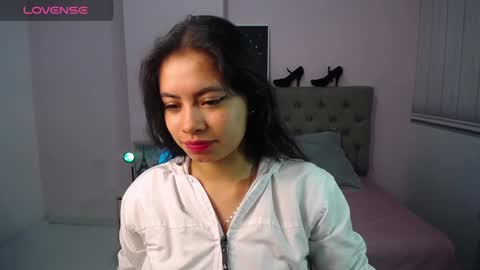Snapshot of zarah_torres chatting on December 7, 2024, 1:40 pm Zarah online show from December 7, 2024, 1:40 pm