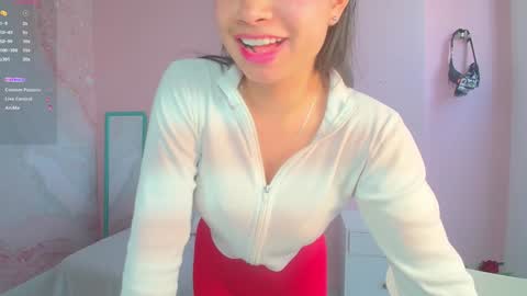 Snapshot of zarah_torres chatting on February 4, 2025, 3:04 pm Zarah online show from February 4, 2025, 3:04 pm