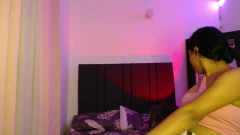 Snapshot of zarah_v chatting on May 26, 2026, 8:49 pm Fernanda online show from May 26, 2026, 8:49 pm