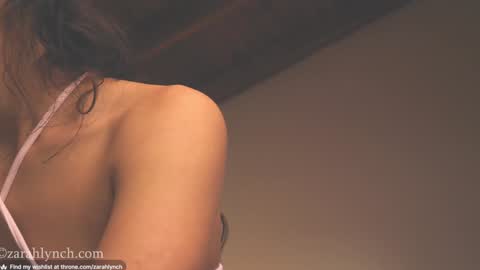 Snapshot of zarahlynch chatting on December 9, 2024, 2:45 am Miss Lynch Next show 2911 online show from December 9, 2024, 2:45 am