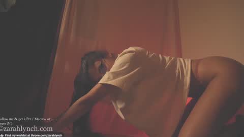 Snapshot of zarahlynch chatting on January 13, 2025, 4:50 am Miss Lynch Next show 2911 online show from January 13, 2025, 4:50 am