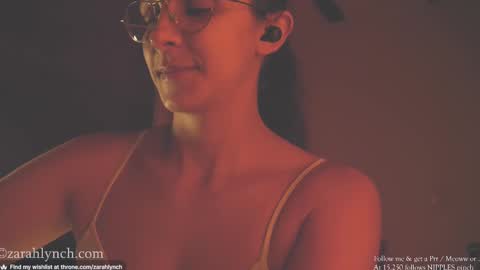 Snapshot of zarahlynch chatting on March 4, 2025, 4:17 am Miss Lynch Next show 2911 online show from March 4, 2025, 4:17 am