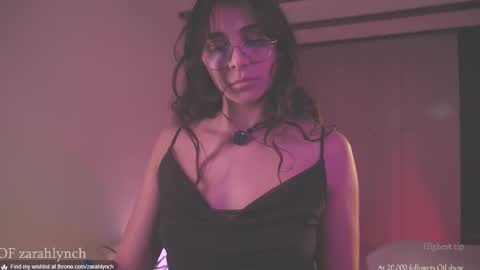 Snapshot of zarahlynch chatting on October 27, 2025, 1:42 am Miss Lynch Next show 2911 online show from October 27, 2025, 1:42 am