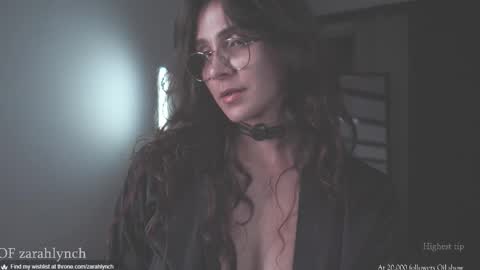 Snapshot of zarahlynch chatting on November 10, 2025, 2:32 am Miss Lynch Next show 2911 online show from November 10, 2025, 2:32 am