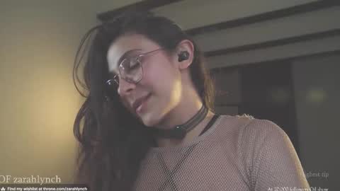 Snapshot of zarahlynch chatting on November 23, 2025, 2:11 am Miss Lynch Next show 2911 online show from November 23, 2025, 2:11 am