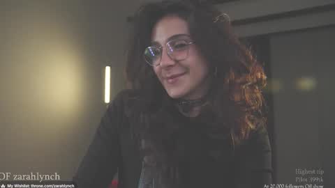 Snapshot of zarahlynch chatting on November 26, 2025, 10:44 pm Miss Lynch Next show 2911 online show from November 26, 2025, 10:44 pm