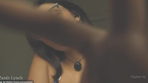 Snapshot of zarahlynch chatting on April 16, 2026, 8:42 pm Miss Lynch Next show 2911 online show from April 16, 2026, 8:42 pm