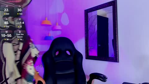 Zara Lim  online show from December 9, 2024, 3:22 pm