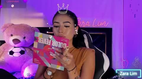 Zara Lim  online show from September 13, 2025, 10:31 pm