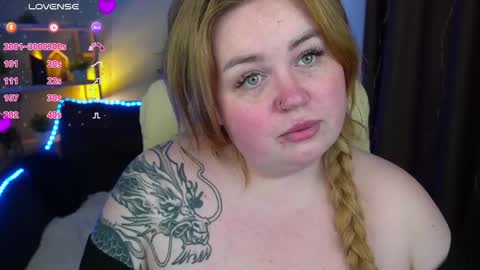 Snapshot of zarareign_ chatting on March 9, 2025, 3:32 am Lola online show from March 9, 2025, 3:32 am