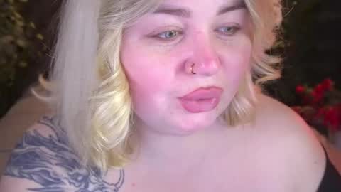 Lola online show from April 29, 2026, 8:26 pm