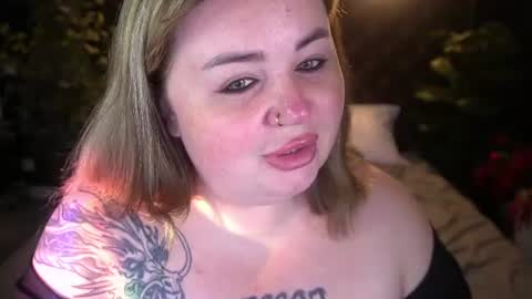 Lola online show from August 5, 2026, 8:11 pm