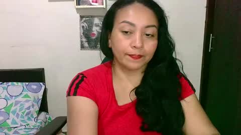 Snapshot of zaray_45bella chatting on June 3, 2026, 9:42 pm zaray online show from June 3, 2026, 9:42 pm