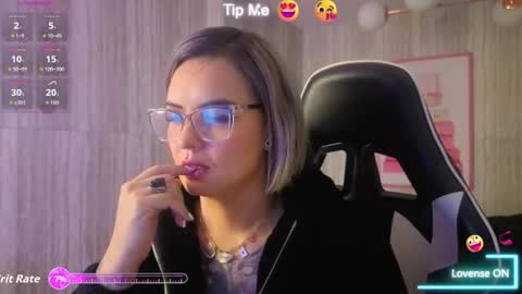 Isabella online show from March 30, 2026, 12:39 pm