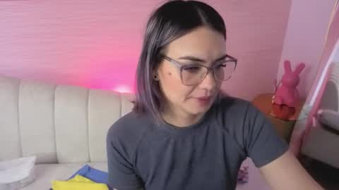 Isabella online show from July 28, 2026, 12:59 pm