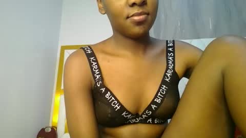 Snapshot of zariah011 chatting on June 17, 2026, 10:10 pm zariah online show from June 17, 2026, 10:10 pm