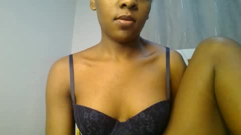 Snapshot of zariah011 chatting on June 22, 2026, 3:25 am zariah online show from June 22, 2026, 3:25 am