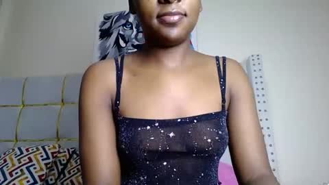 Snapshot of zariah011 chatting on July 12, 2026, 10:01 pm zariah online show from July 12, 2026, 10:01 pm