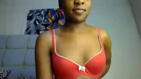 Snapshot of zariah011 chatting on July 18, 2026, 1:10 am zariah online show from July 18, 2026, 1:10 am