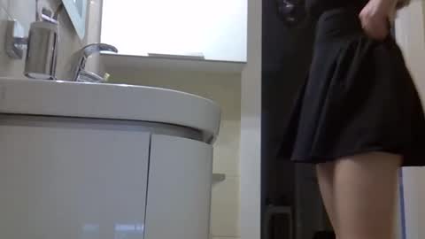 Snapshot of zarinaswift chatting on December 7, 2024, 9:17 am Zarina Swift online show from December 7, 2024, 9:17 am