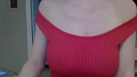 Snapshot of zarinaswift chatting on February 5, 2025, 4:48 am Zarina Swift online show from February 5, 2025, 4:48 am