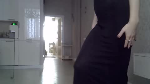 Snapshot of zarinaswift chatting on March 11, 2025, 4:43 am Zarina Swift online show from March 11, 2025, 4:43 am