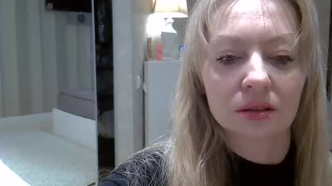 Zarina Swift online show from February 6, 2026, 4:39 am