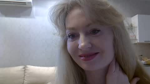 Zarina Swift online show from May 1, 2026, 8:30 am