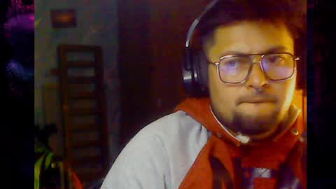Snapshot of zatiro992 chatting on April 21, 2026, 1:42 am Zatth online show from April 21, 2026, 1:42 am