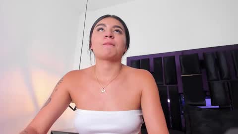 Snapshot of zayda_ chatting on February 10, 2025, 7:07 pm Zayda online show from February 10, 2025, 7:07 pm