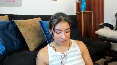 Snapshot of zayda_ chatting on October 20, 2025, 7:03 pm Zayda online show from October 20, 2025, 7:03 pm