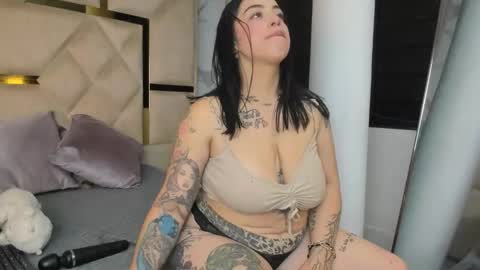 Zayra online show from April 30, 2026, 3:40 pm