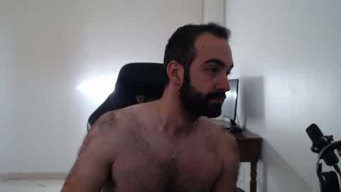 Snapshot of zazou3113 chatting on December 20, 2024, 9:32 am Grizzly Bear online show from December 20, 2024, 9:32 am