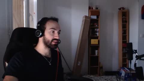 Snapshot of zazou3113 chatting on January 23, 2025, 8:46 am Grizzly Bear online show from January 23, 2025, 8:46 am