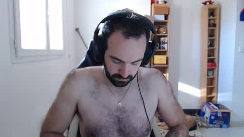 Snapshot of zazou3113 chatting on January 23, 2025, 11:58 am Grizzly Bear online show from January 23, 2025, 11:58 am