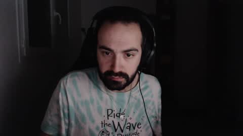 Snapshot of zazou3113 chatting on January 24, 2025, 11:45 pm Grizzly Bear online show from January 24, 2025, 11:45 pm