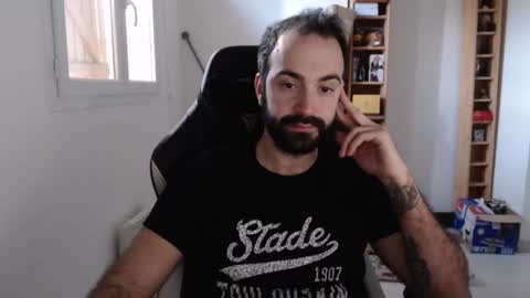 Snapshot of zazou3113 chatting on January 31, 2025, 3:11 pm Grizzly Bear online show from January 31, 2025, 3:11 pm