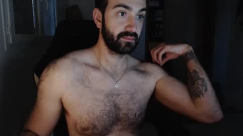 Snapshot of zazou3113 chatting on March 6, 2025, 5:54 pm Grizzly Bear online show from March 6, 2025, 5:54 pm