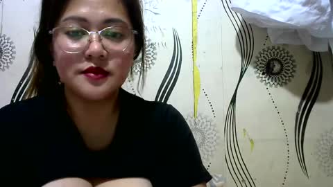 Snapshot of zeannalicious chatting on January 10, 2025, 4:51 pm Im Zeanna online show from January 10, 2025, 4:51 pm