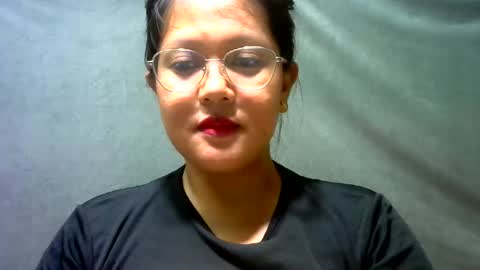 Im Zeanna online show from May 25, 2026, 4:02 pm